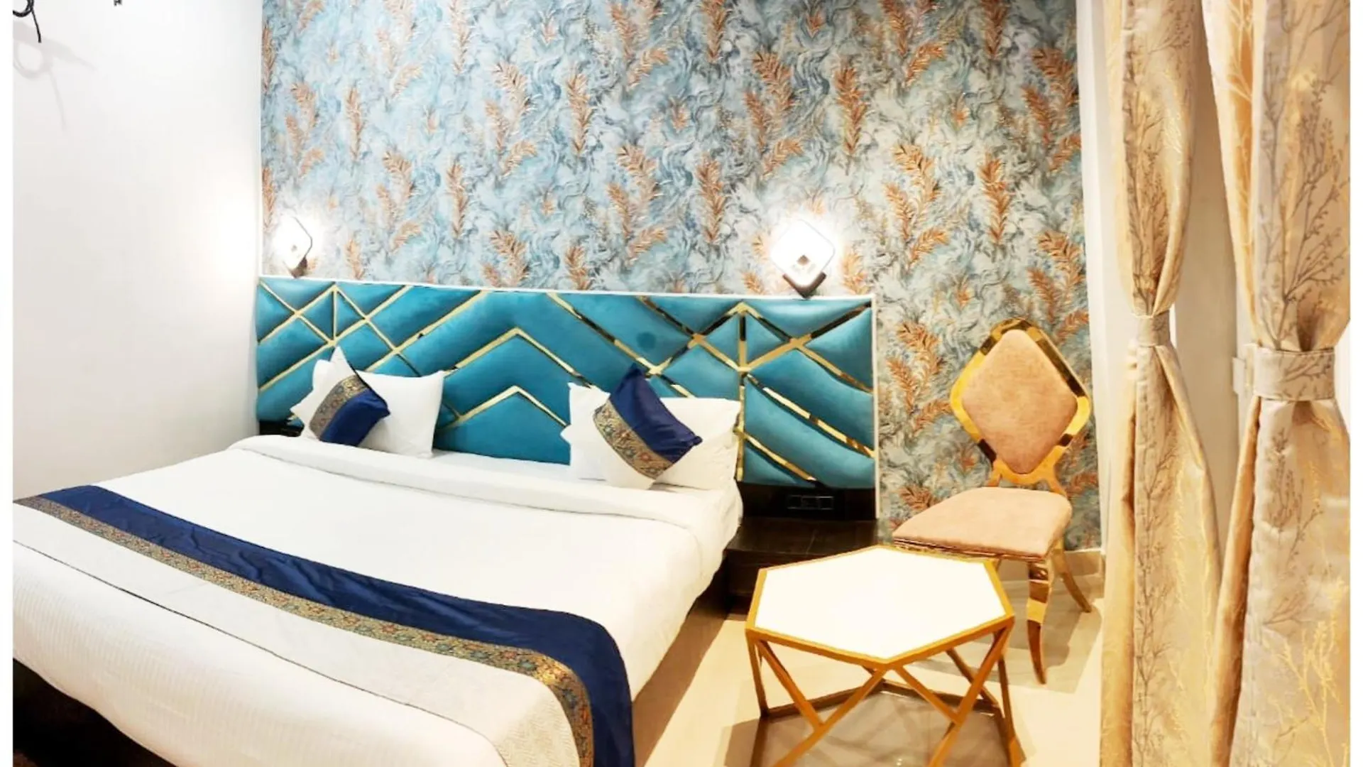 Hotel Kashi Cottage Varanasi Near Kashi Vishwanath Temple & Ganga Ghat #Fully Air Conditioning #Free Wi-Fi #Restaurant #Parking #Premium Hotel In Varanasi Homestay