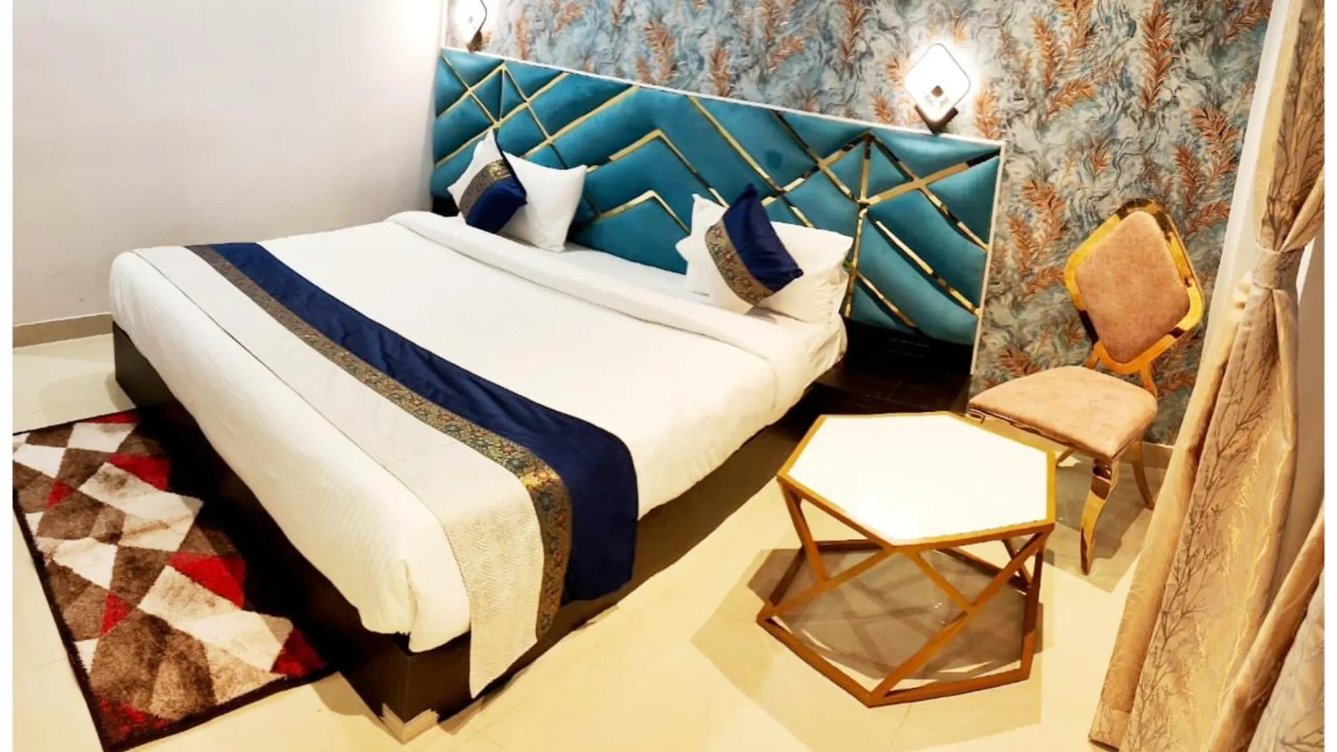 Homestay Hotel Kashi Cottage Varanasi Near Kashi Vishwanath Temple & Ganga Ghat #Fully Air Conditioning #Free Wi-Fi #Restaurant #Parking #Premium Hotel In Varanasi