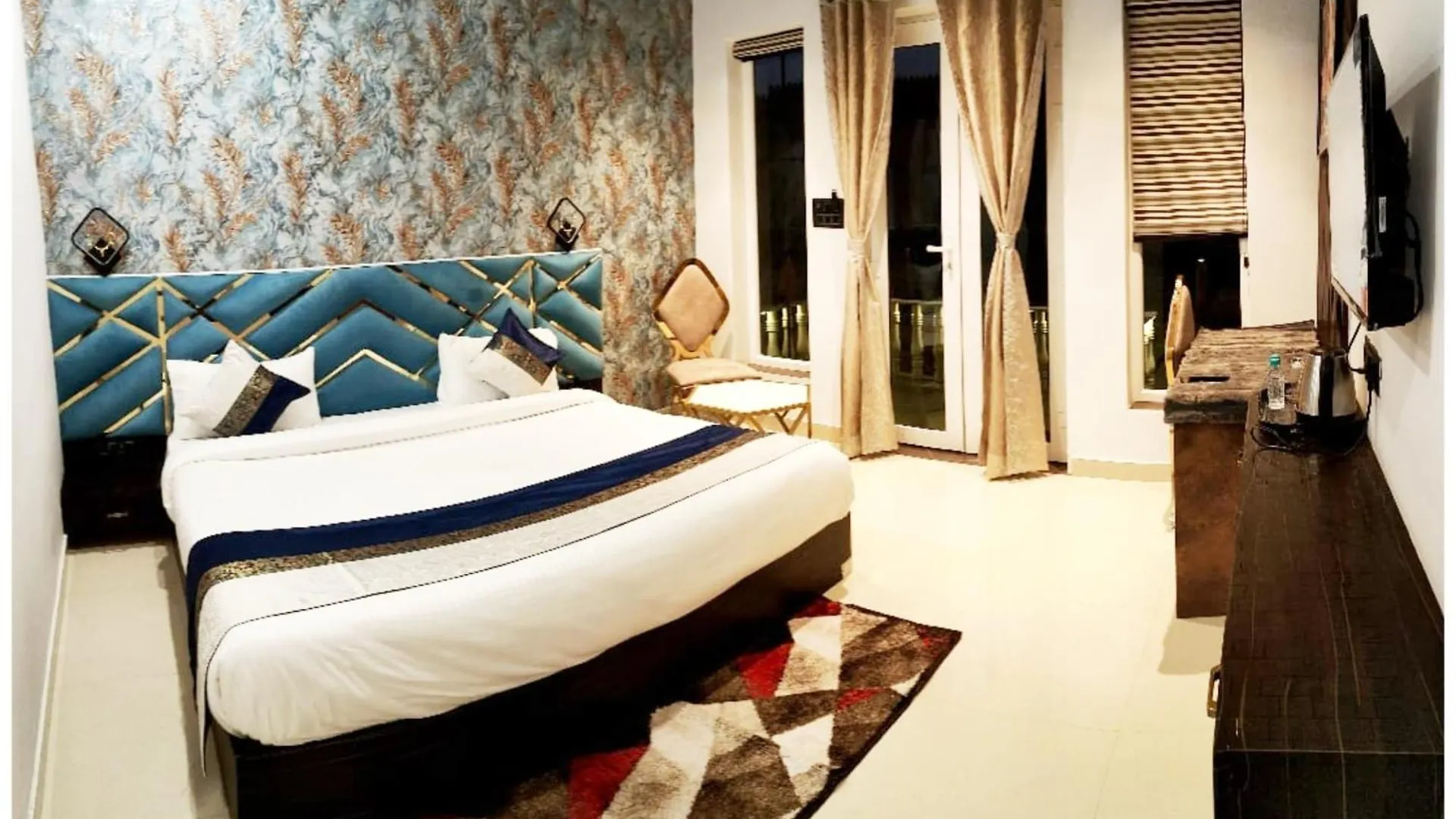 Hotel Kashi Cottage Varanasi Near Kashi Vishwanath Temple & Ganga Ghat #Fully Air Conditioning #Free Wi-Fi #Restaurant #Parking #Premium Hotel In Varanasi 0*,
