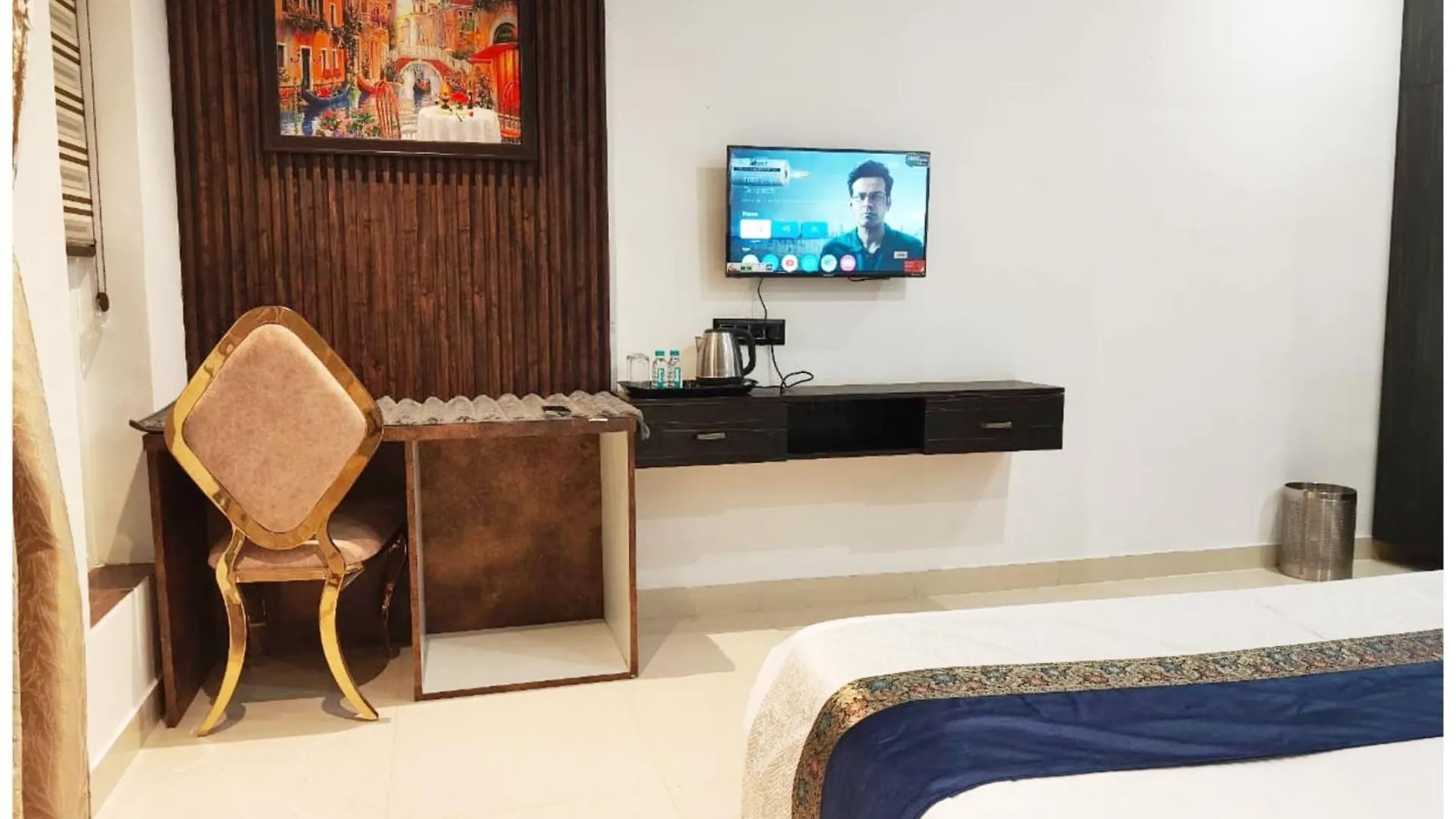 Homestay Hotel Kashi Cottage Varanasi Near Kashi Vishwanath Temple & Ganga Ghat #Fully Air Conditioning #Free Wi-Fi #Restaurant #Parking #Premium Hotel In Varanasi India